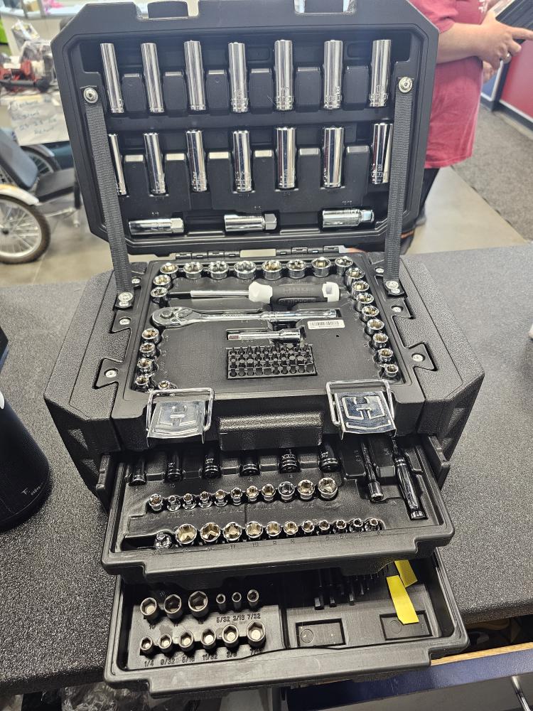 HART TOOL TOOL BOX W/TOOLS Brand New Pawn 1 Spokane WA