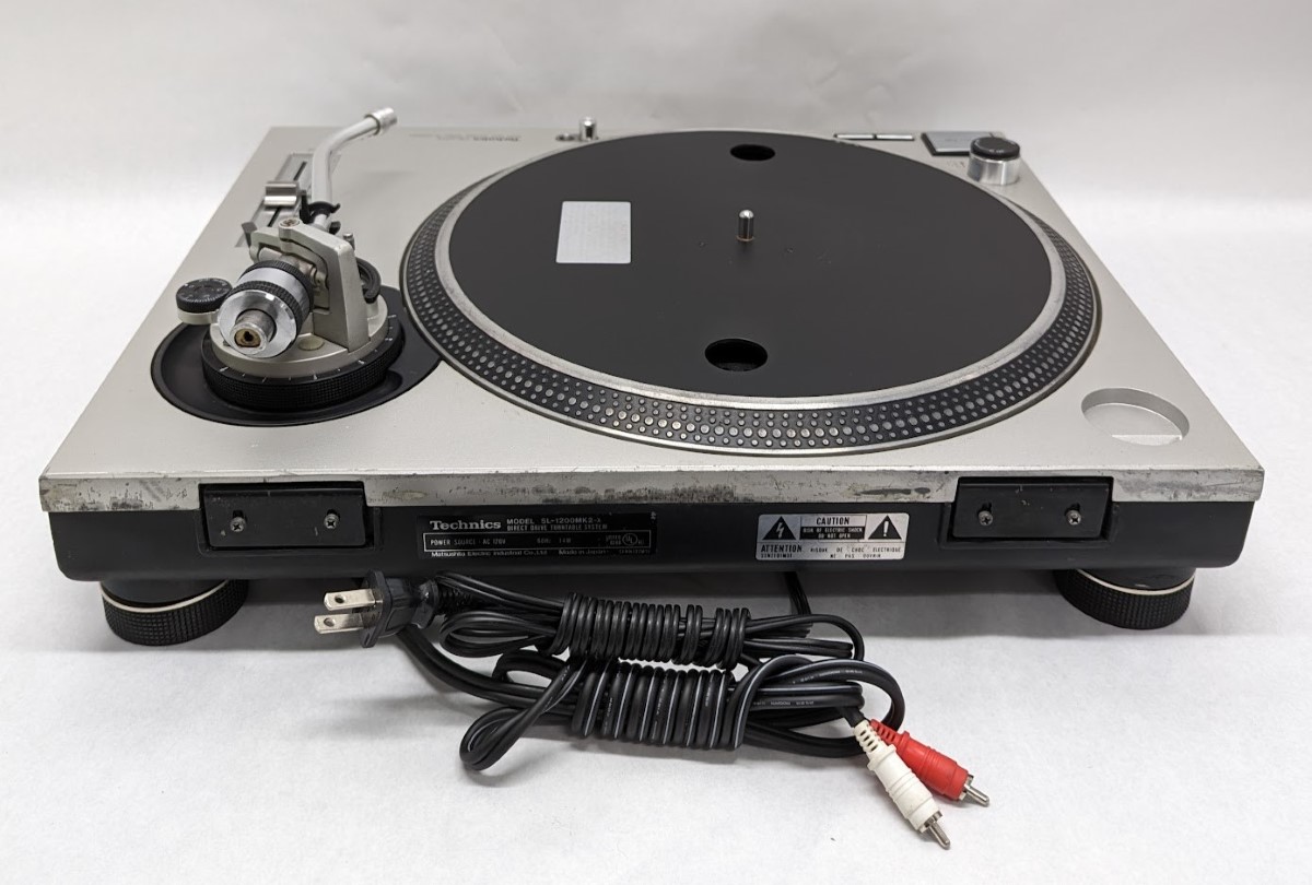 Technics SL1200MK2 Quartz Direct Drive Turntable System Good