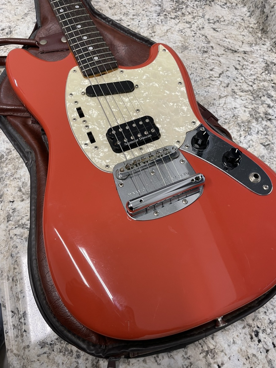 FENDER KURT COBAIN MUSTANG Very Good Buya