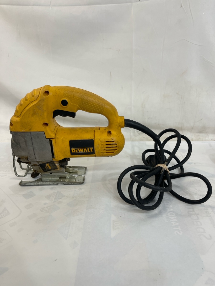 DEWALT DW317 CORDED VARIABLESPEED ORBITAL JIGSAW Very Good Sharp