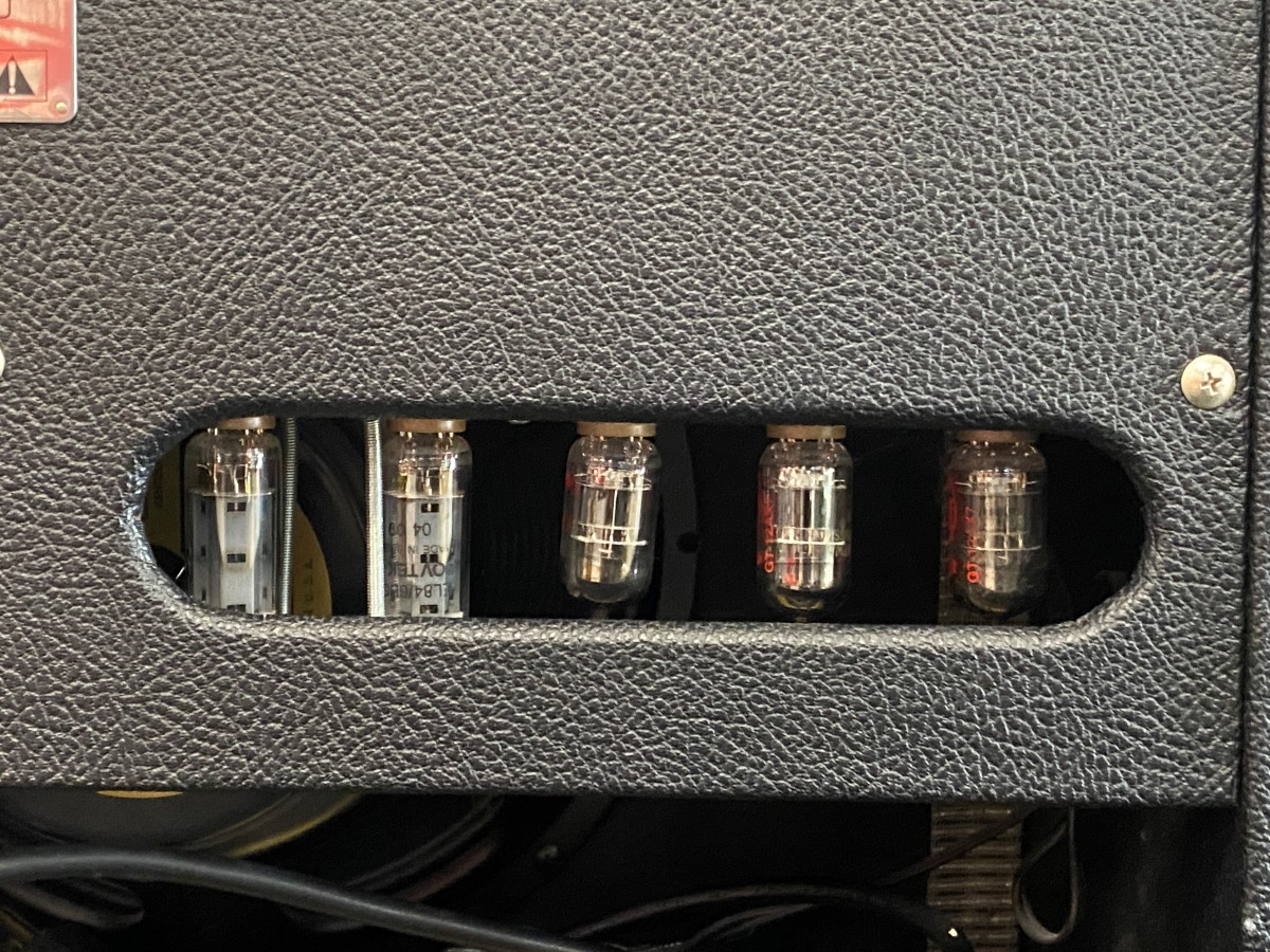 Fender Blues Junior Type PR 295 Tube Amplifier Very Good Green Moolaa Brampton ON Canada