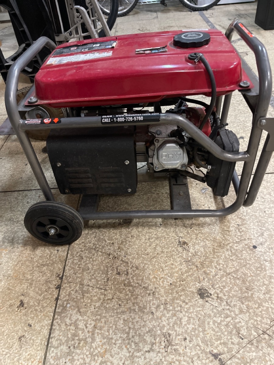 BLACK MAX BM903500 3550W GAS POWERED GENERATOR Very Good Buya