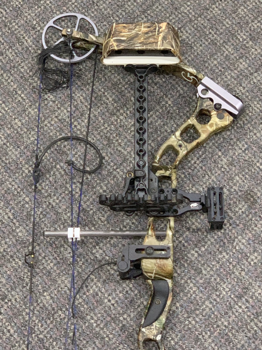 Quest Bowhunting G5 RH 70 Compound Bow LOADED Good Pawn Central