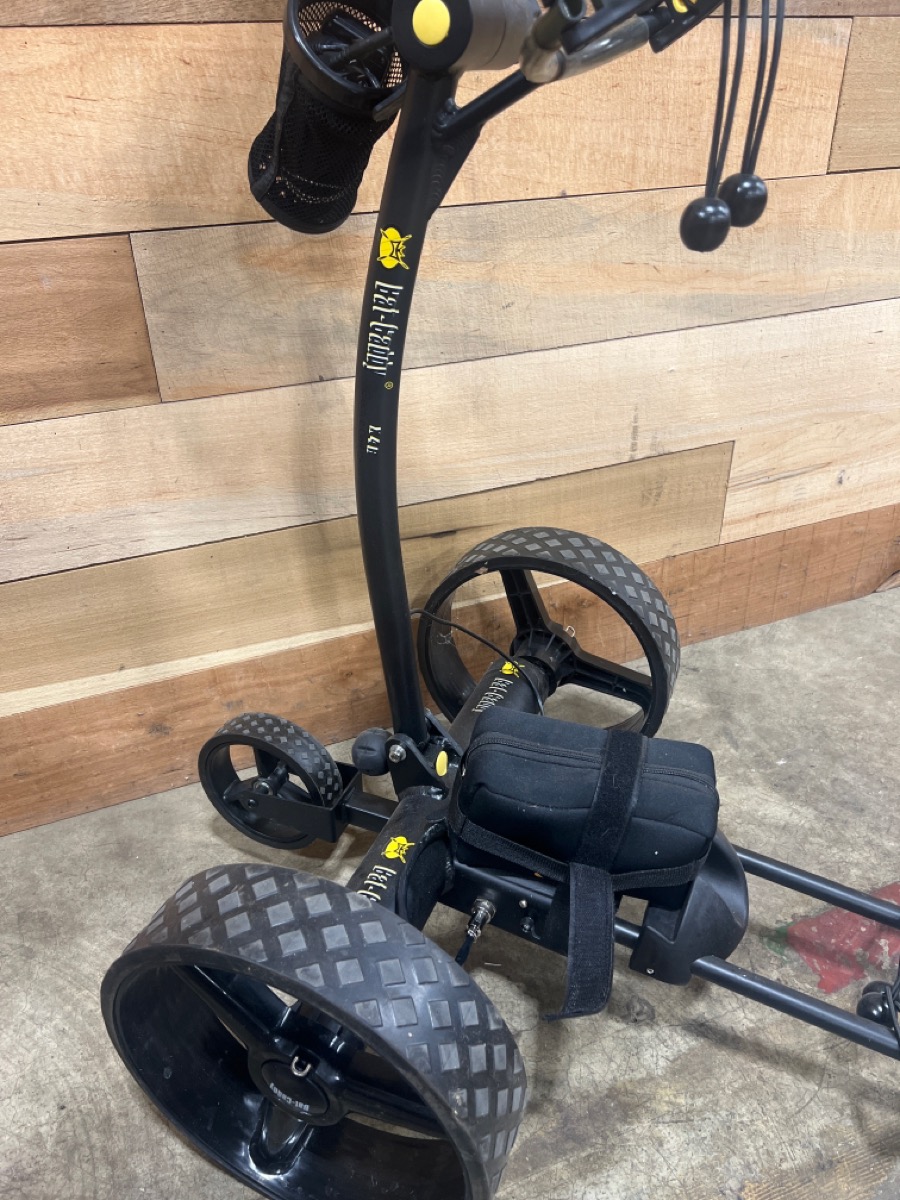 BAT CADDY X4R ELECTRIC CART Like New Buya