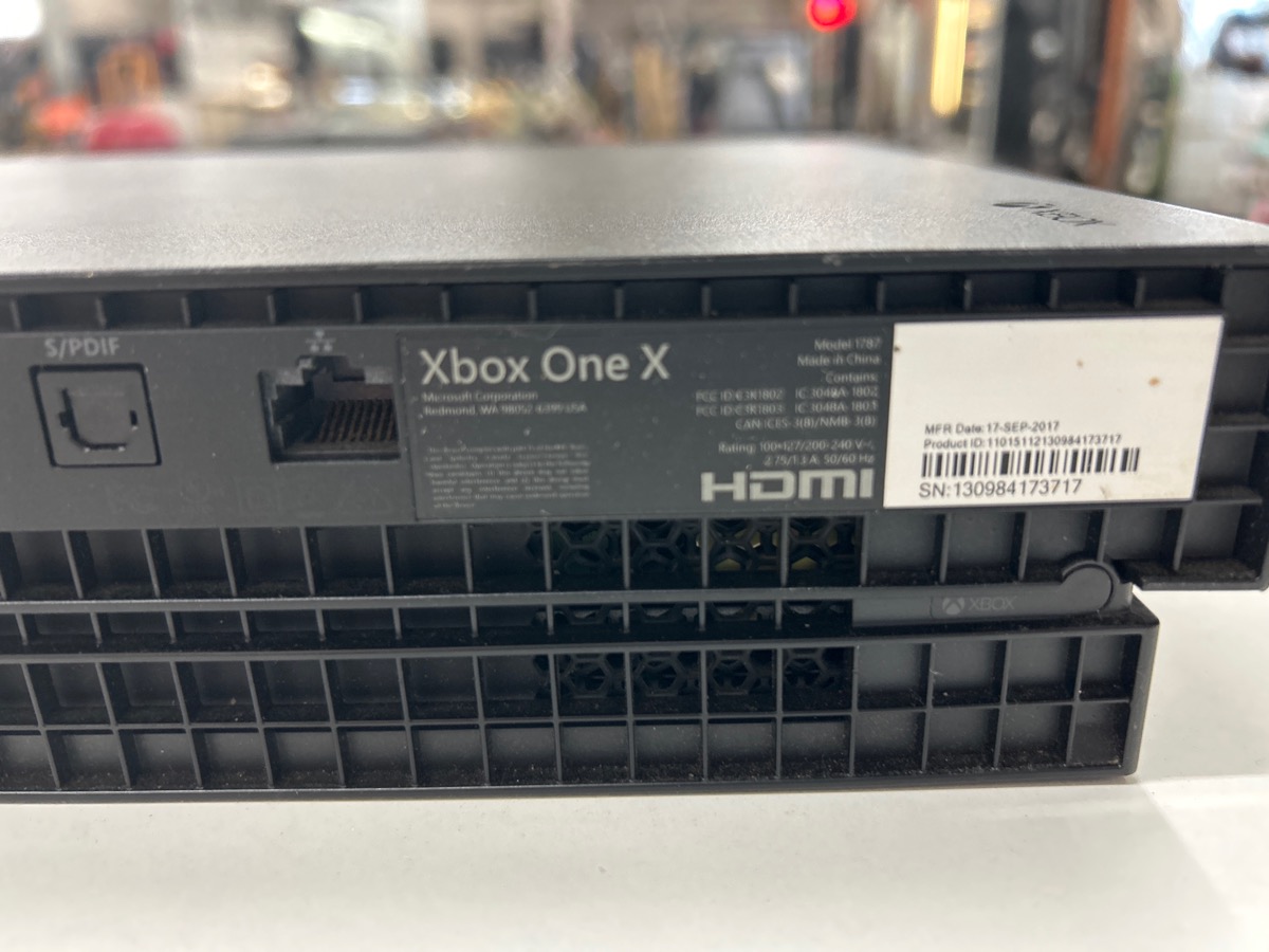 MICROSOFT XBOX ONE X 1TB BLACK CONSOLE Good | Buya