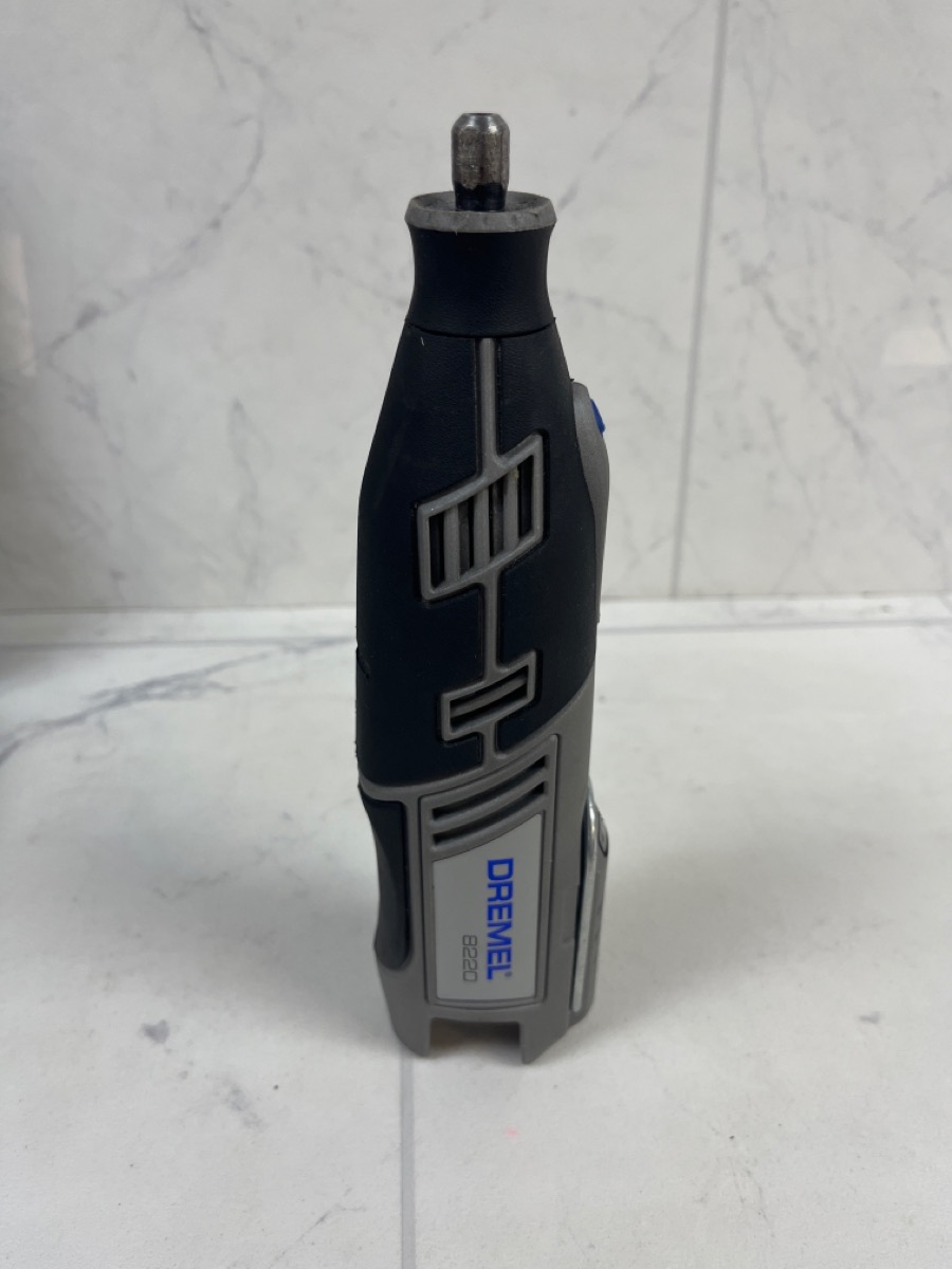 8220 Dremel 8220 Variable Speed Cordless 12V Multi-Purpose Rotary Tool Kit ...