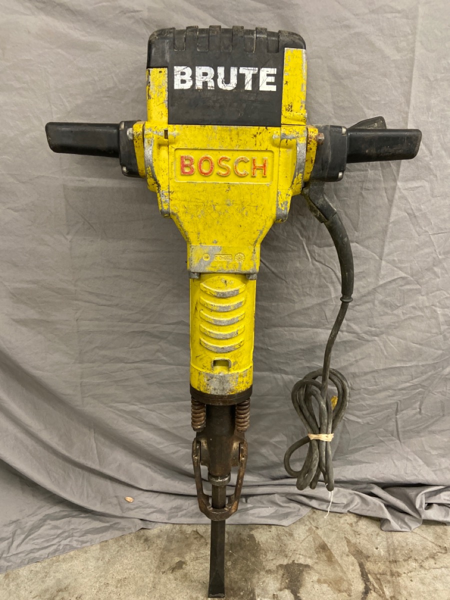 BOSCH BRUTE JACKHAMMER DEMOLITION HAMMER Very Good | Pawn 1 | Spokane | WA