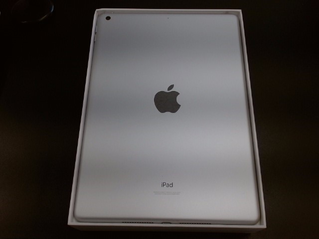 Apple Mk2p3ll A 10 2 Inch Ipad 9th Generation Wi Fi 256gb Silver Like New Buya