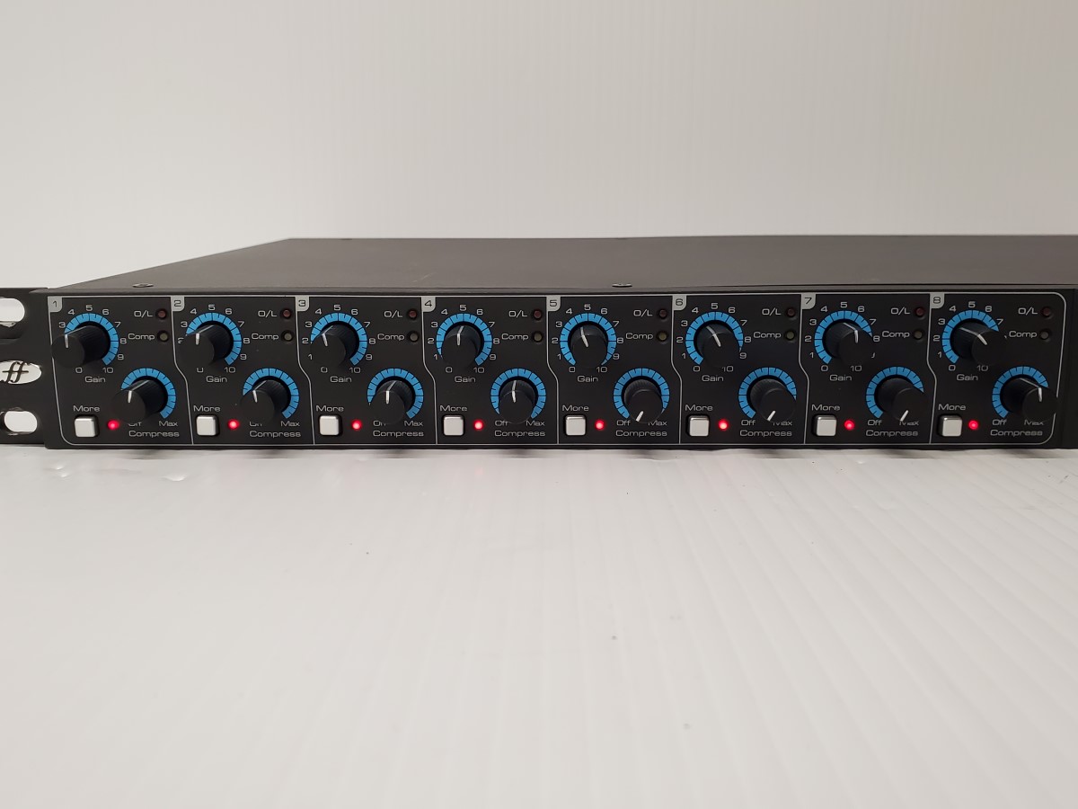 Focusrite Octopre MkII Dynamic 8channel Preamp compressor with ADAT