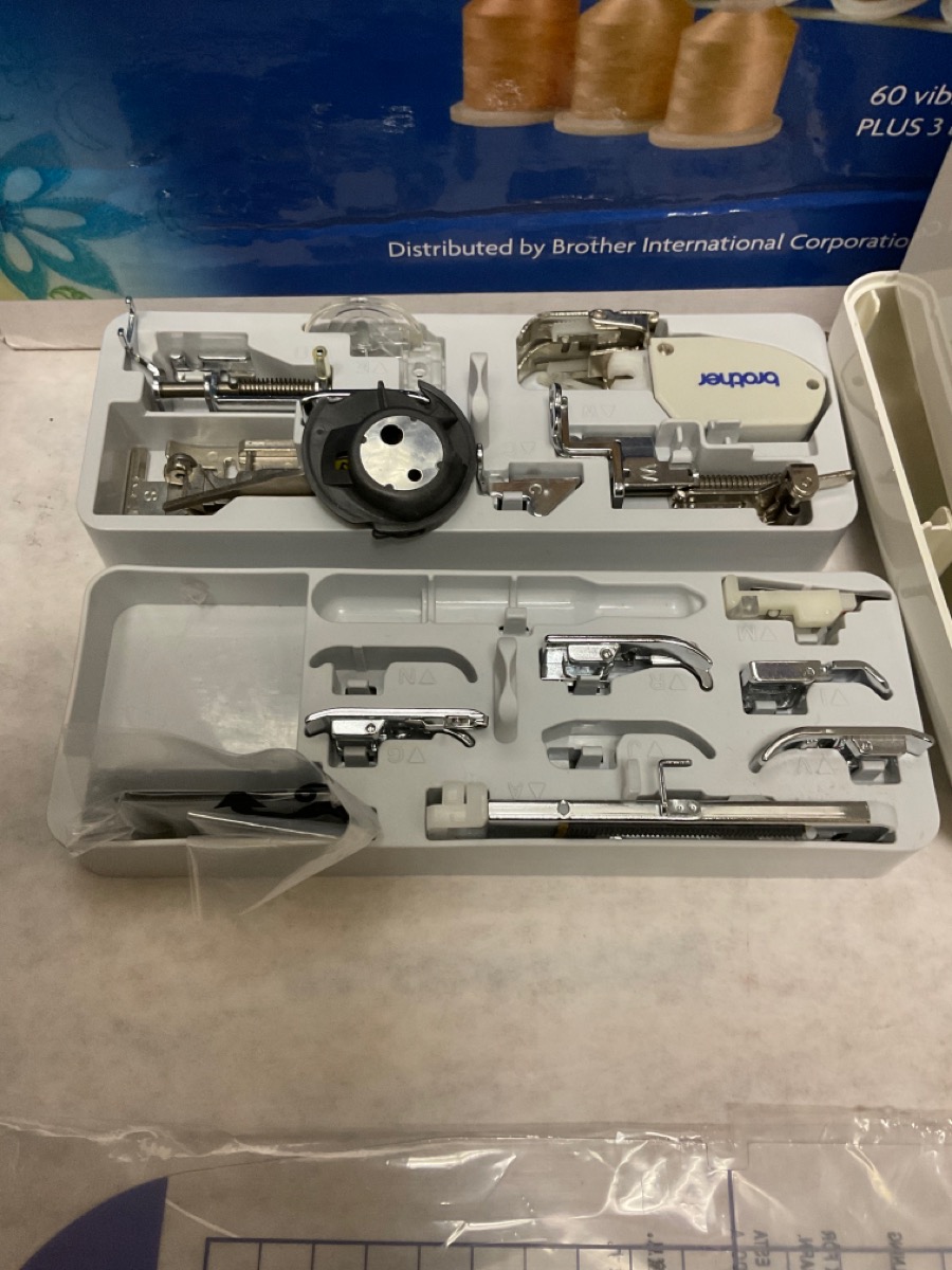 BROTHER INNOVIS QUATTRO 6000D COMPUTERIZED SEWING AND EMBROIDERY