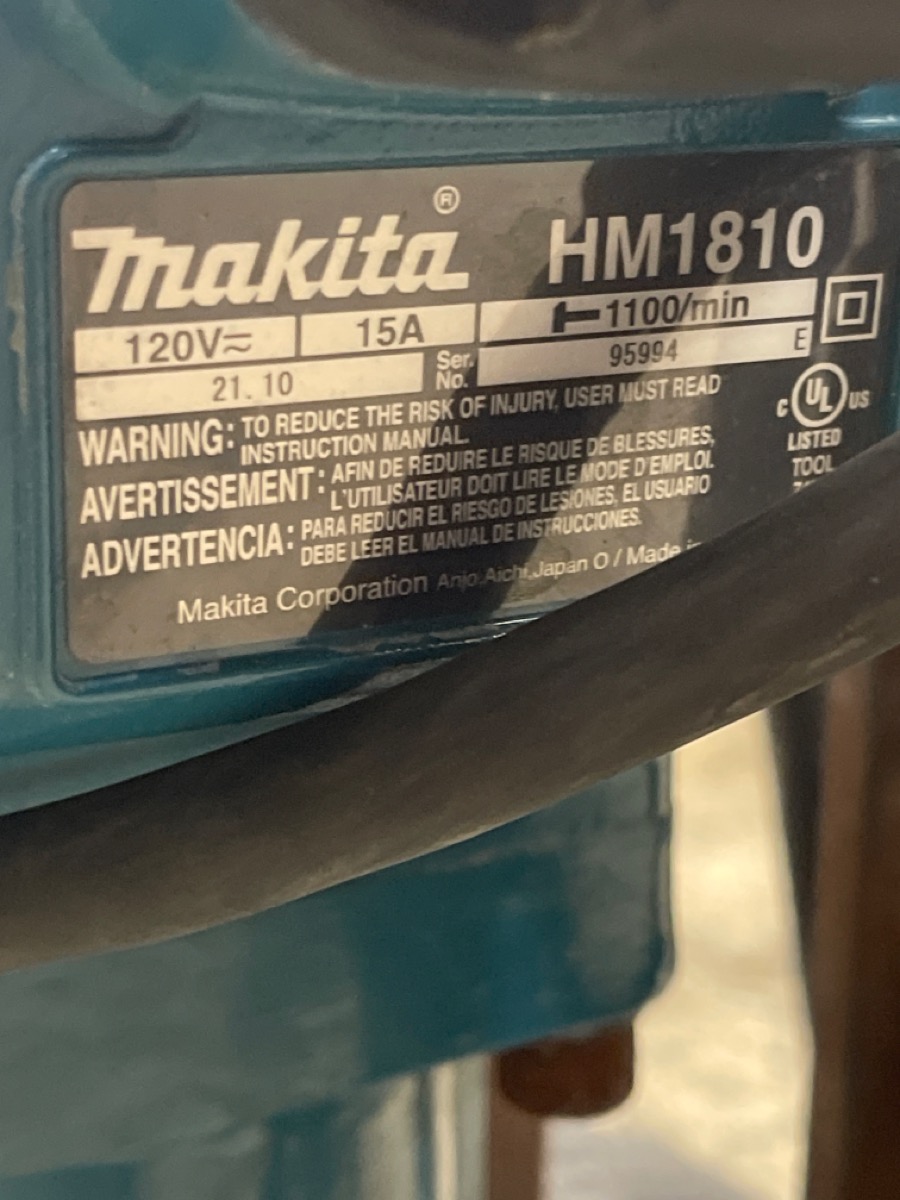 MAKITA HM1810 70 LB. AVT® BREAKER HAMMER *local pickup only* (mee) Very
