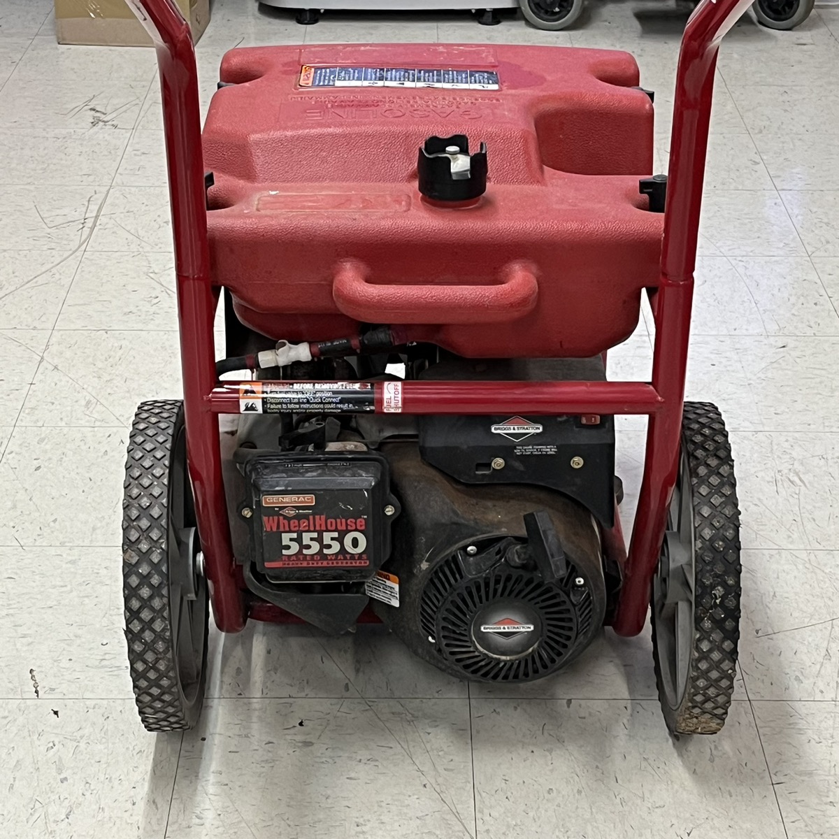 Generac WheelHouse 5550 / 8550 Watts Portable Gasoline Generator Very ...