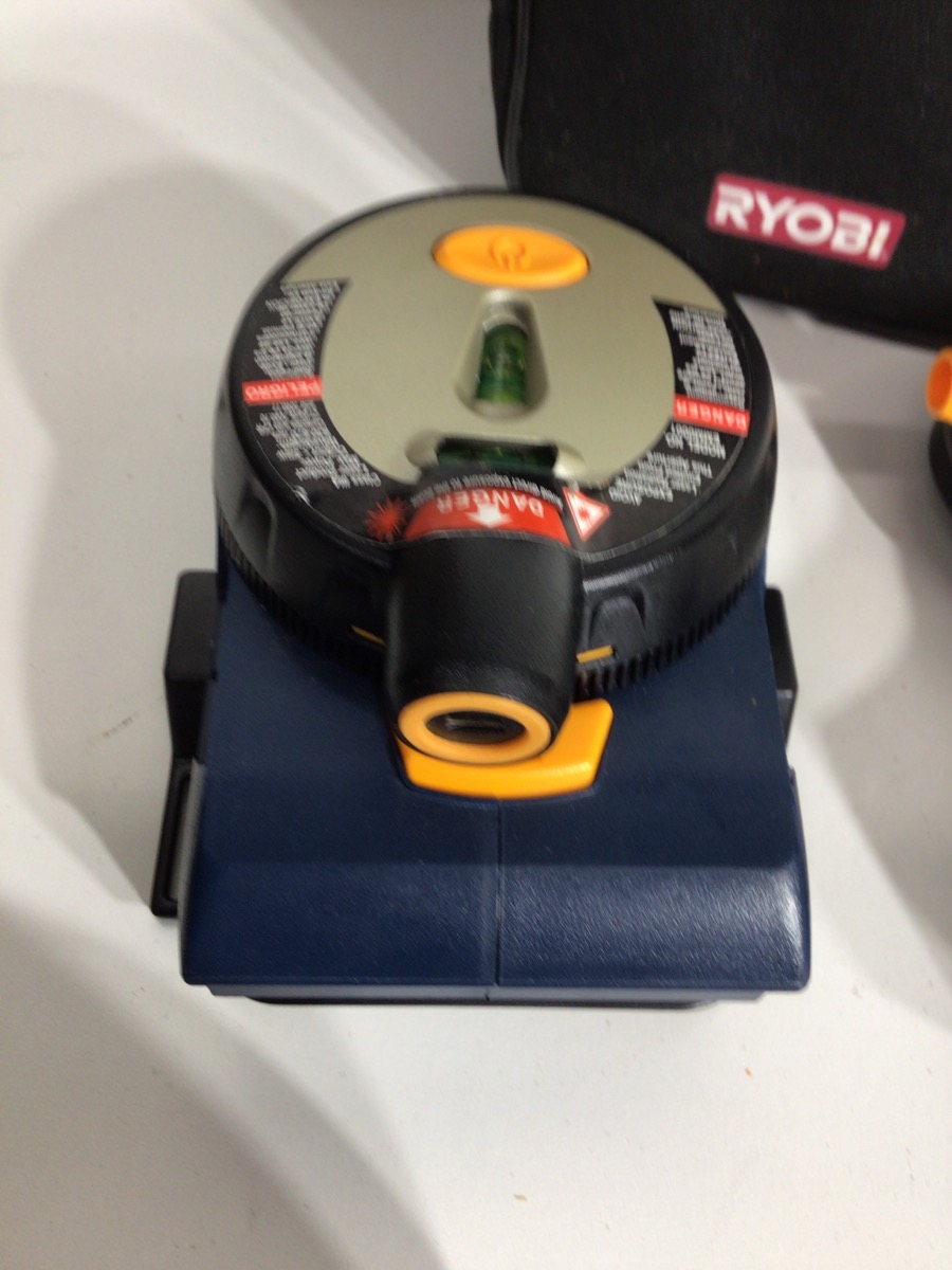 RYOBI TOOLS AIRGRIP LASER LEVEL SET Like New Buya