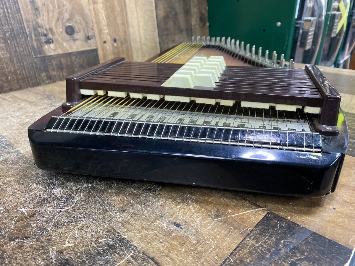 CHROMAHARP AUTOHARP VINTAGE IN CASE Good Buya