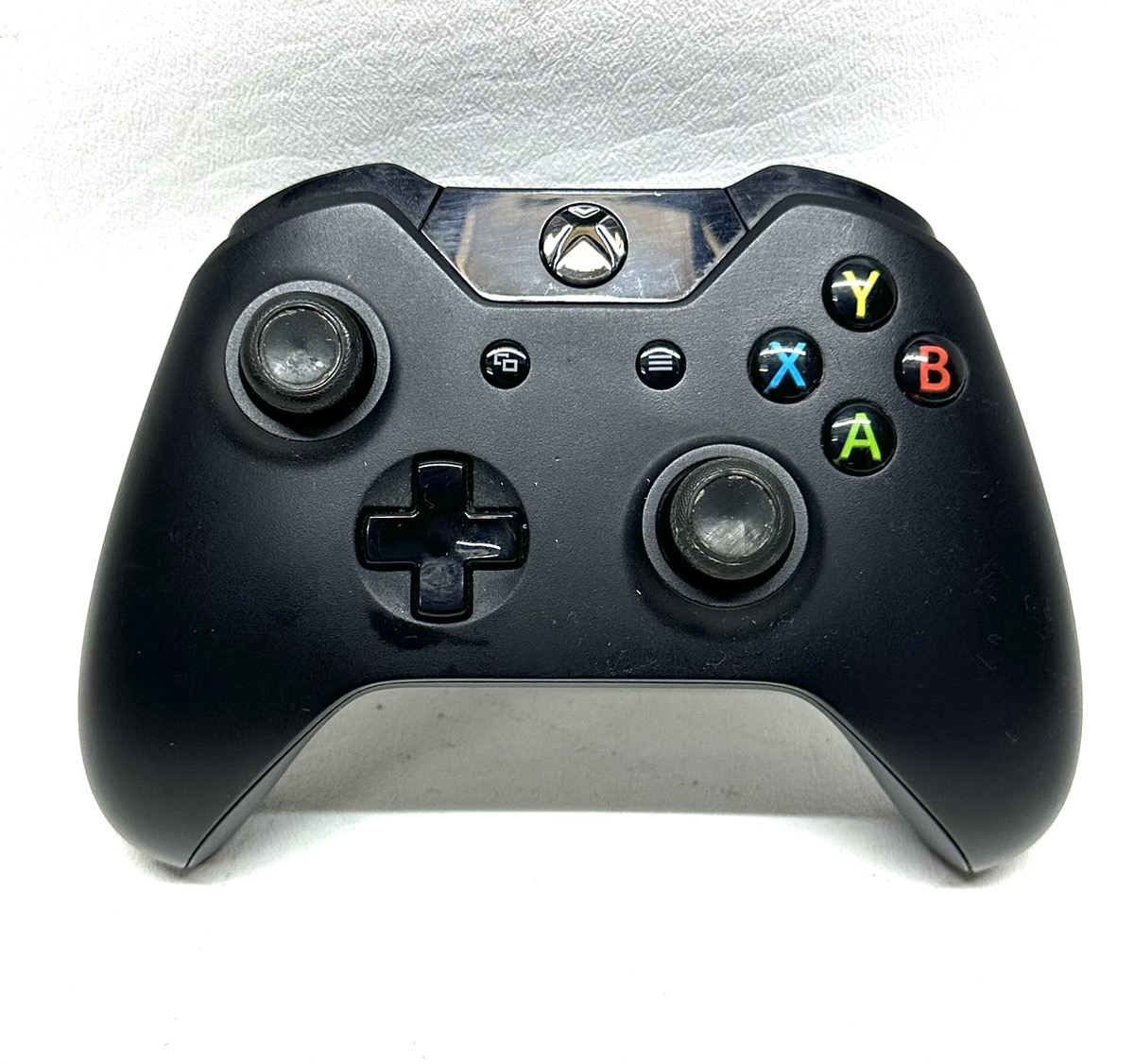 Microsoft Xbox One Wireless Controller Black! Good Buya
