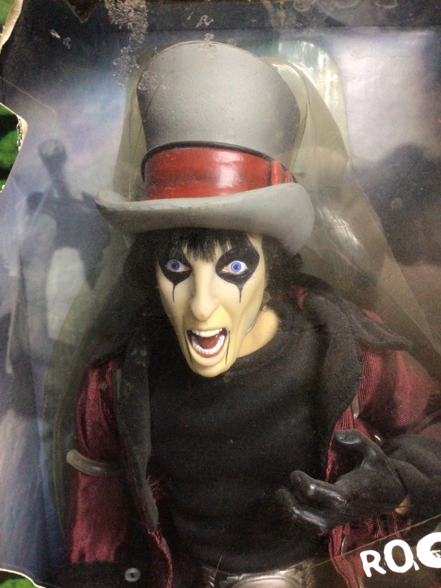 ARTSYLUM ALICE COOPER DOLL Acceptable | Buya