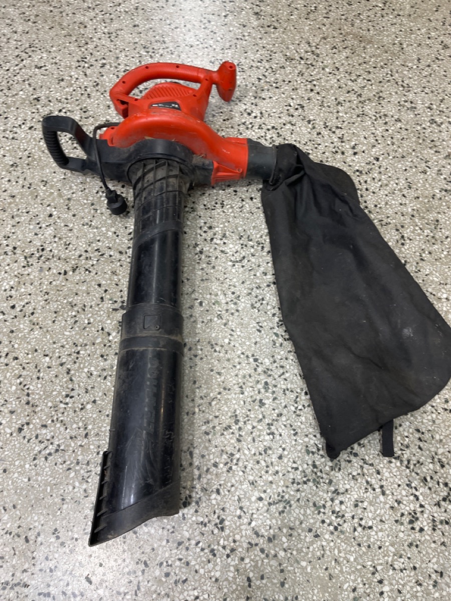 BLACK & DECKER LH4500 CORDED LEAF BLOWER Very Good Buya