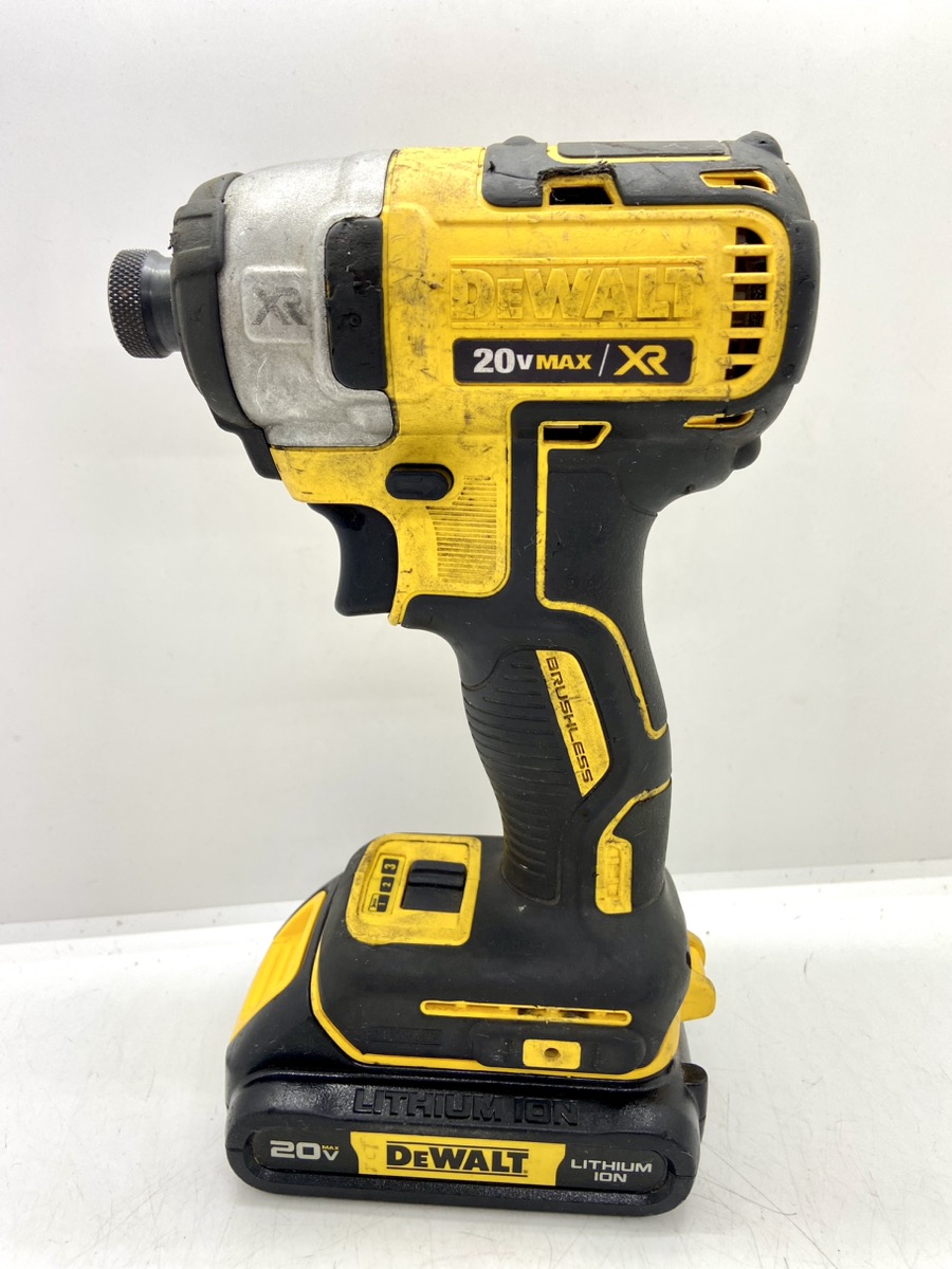 DeWALT 20v MAX XR 3Speed 1/4" Impact Driver Drill DCF887 w/ Battery