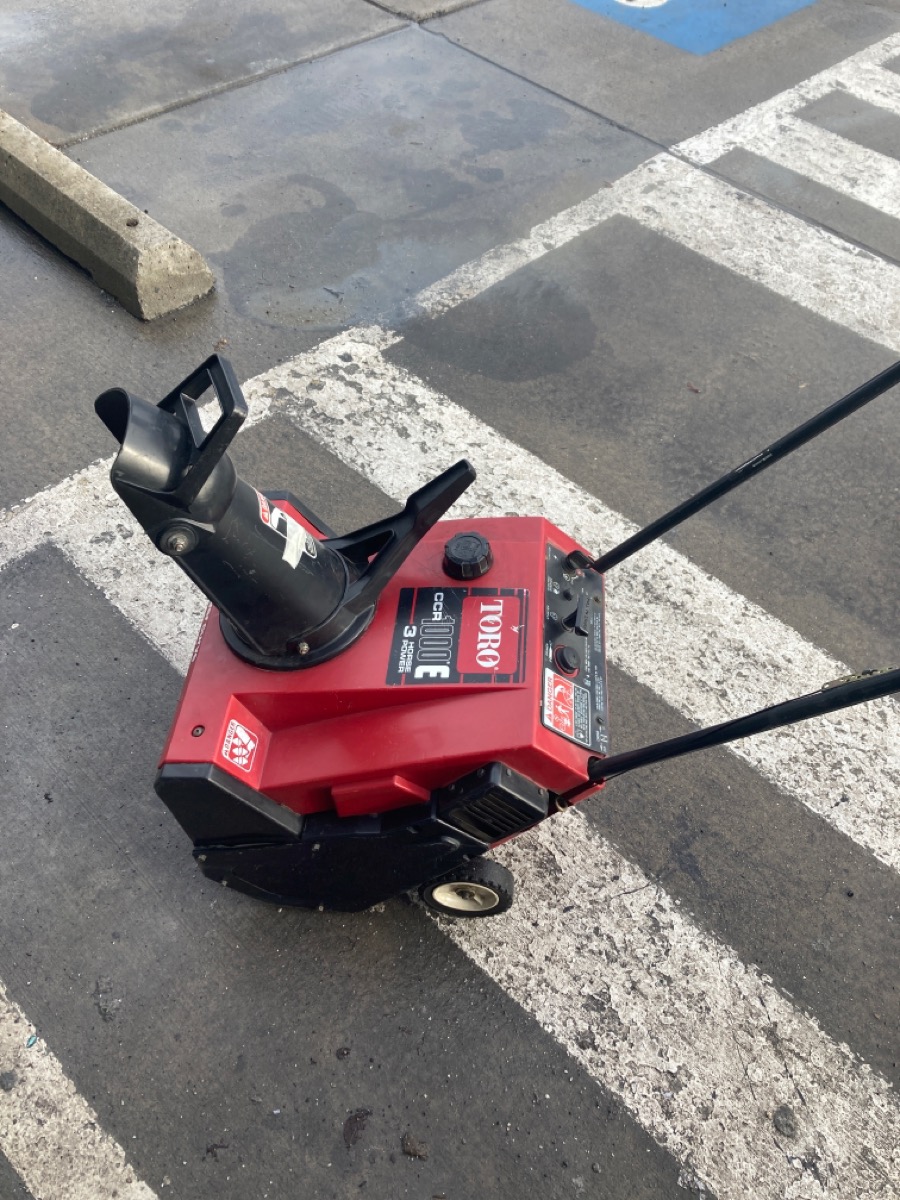 TORO SNOWBLOWER 38195 Acceptable Pawn 1 Spokane WA