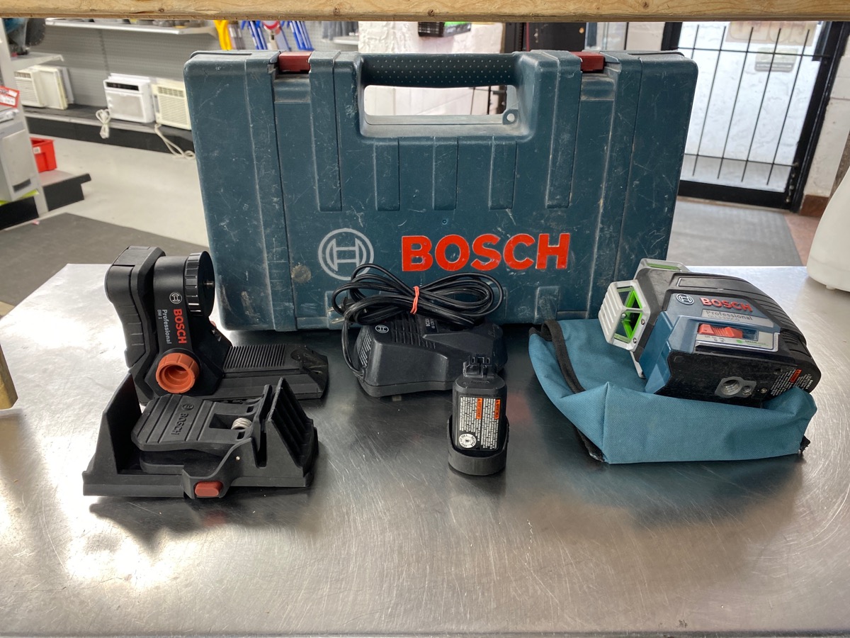BOSCH GLL3330CG LASER LEVEL Good Buya