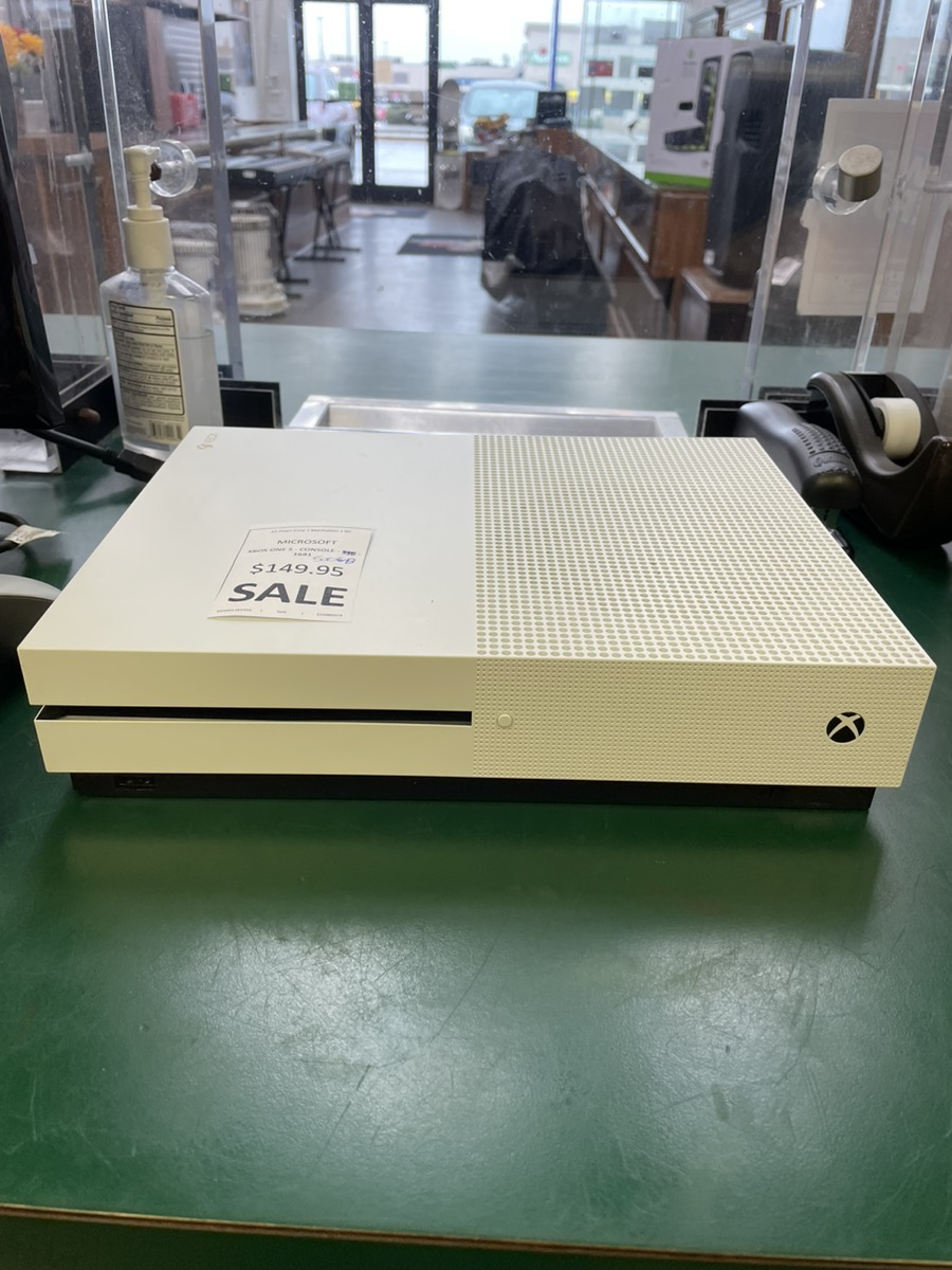 XBOX ONE S MODEL 1681 500GB ( TESTED ) Good Buya
