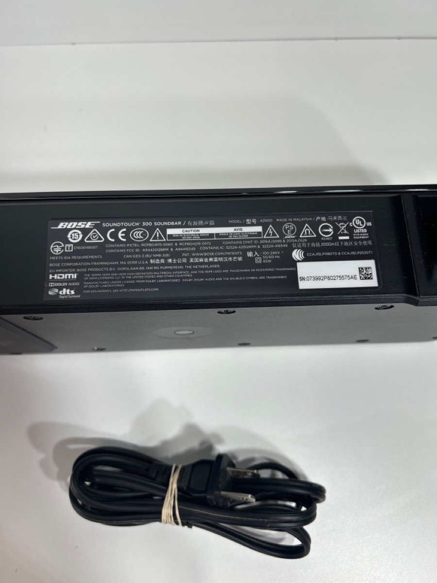 BOSE SOUNDTOUCH 300 SOUNDBAR WITH POWER CABLE. Good Buya