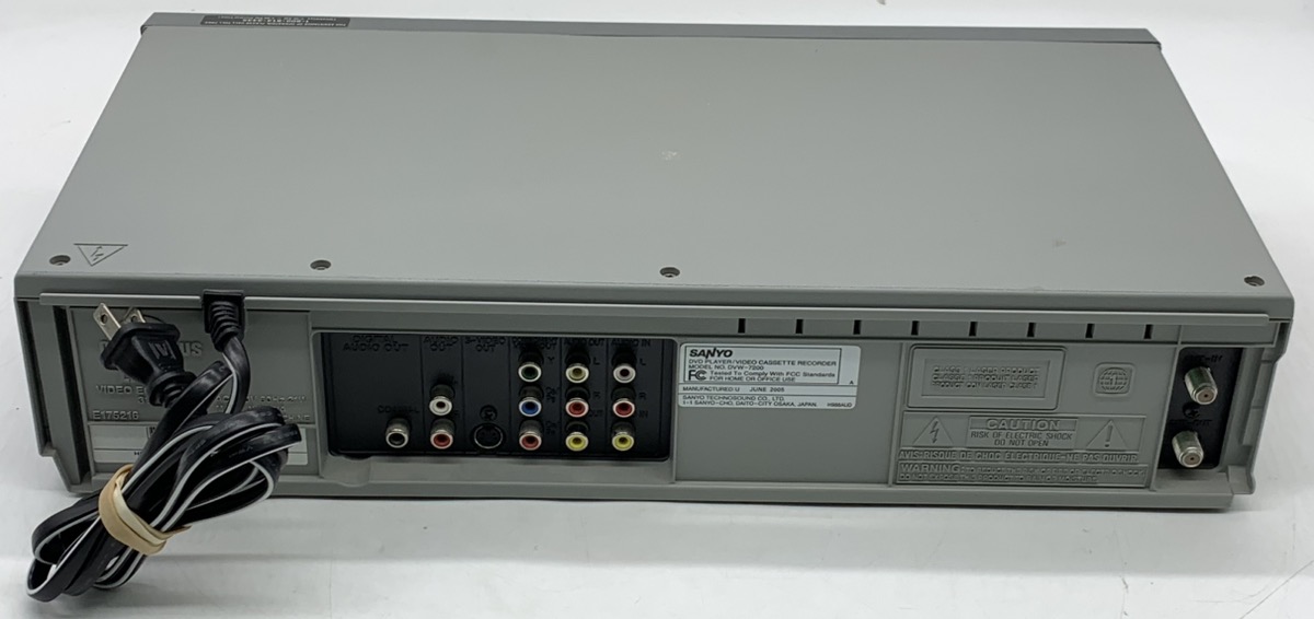 Sanyo DVW7200 4Head DVD/VCR Combo Player with Remote Good Pawn