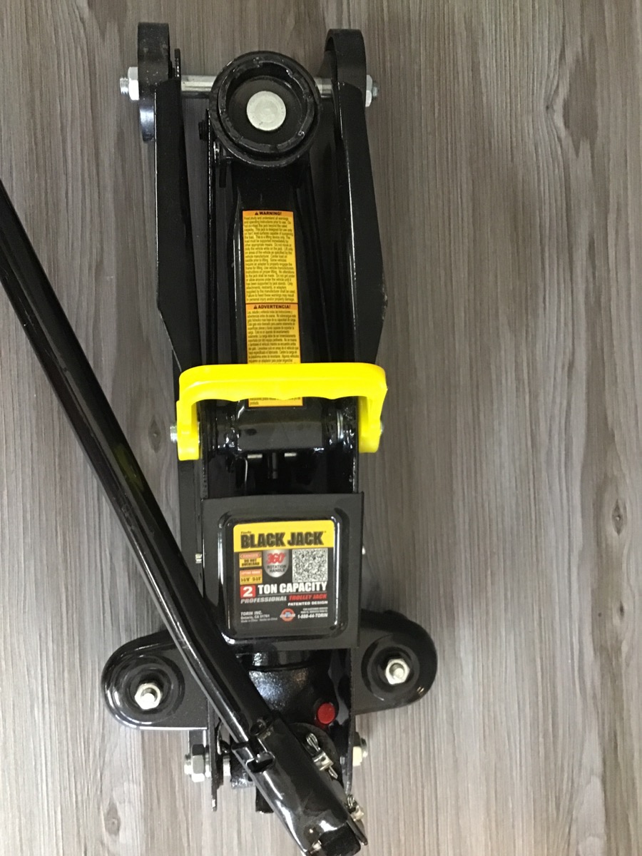 BLACKJACK TOOLS 2 TON FLOOR JACK Acceptable Buya