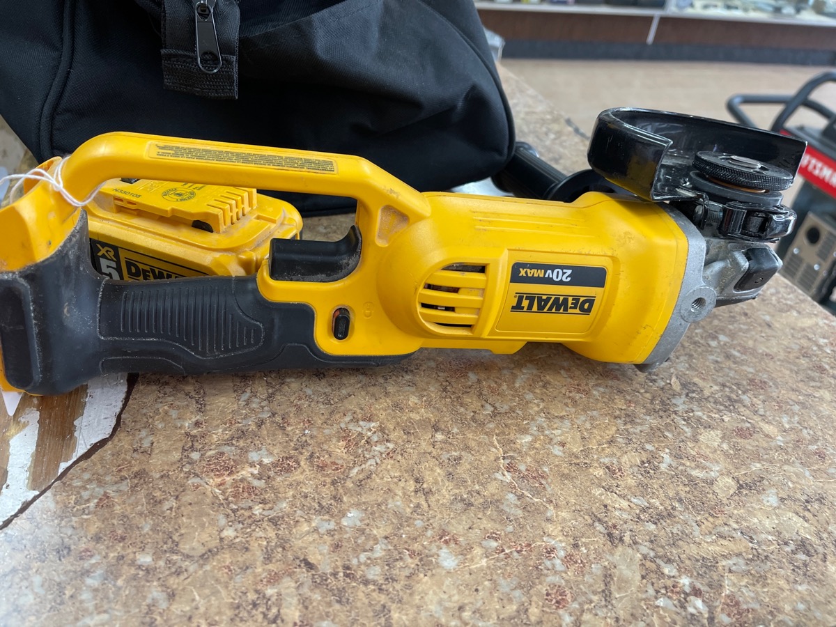 DEWALT DCG412 Very Good | Buya
