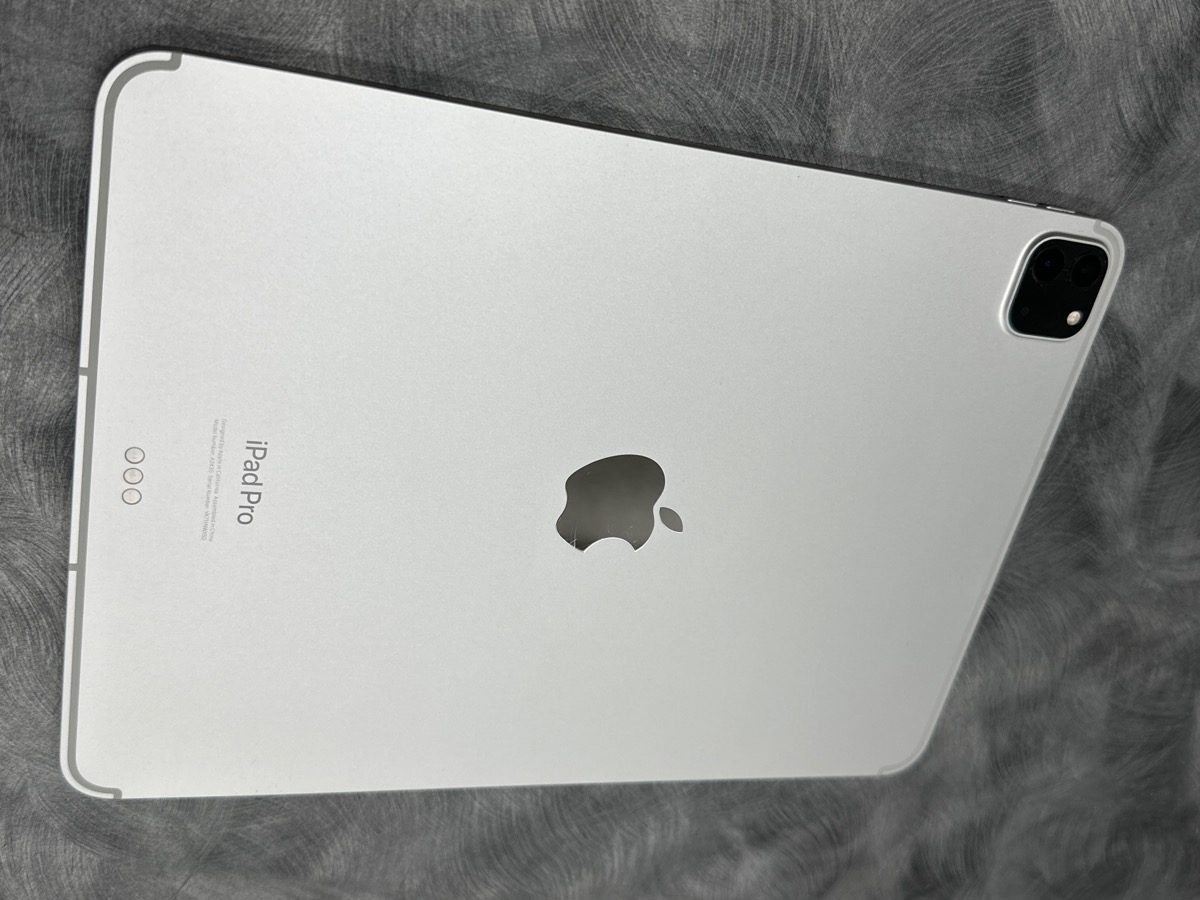 128GB APPLE A2435 IPAD PRO (4TH GEN) Good Buya