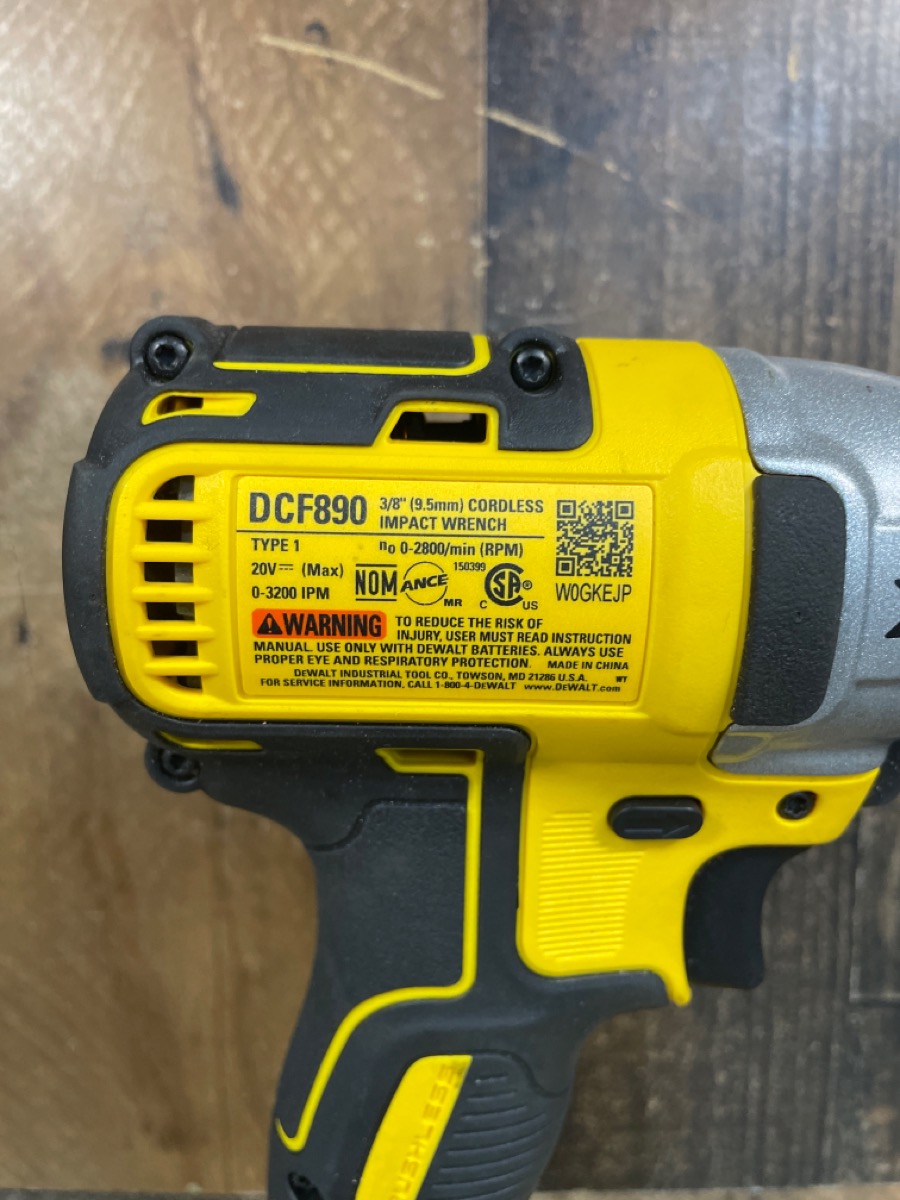 DEWALT DCF890 20V MAX XR Cordless Brushless 3/8 in. Compact Impact