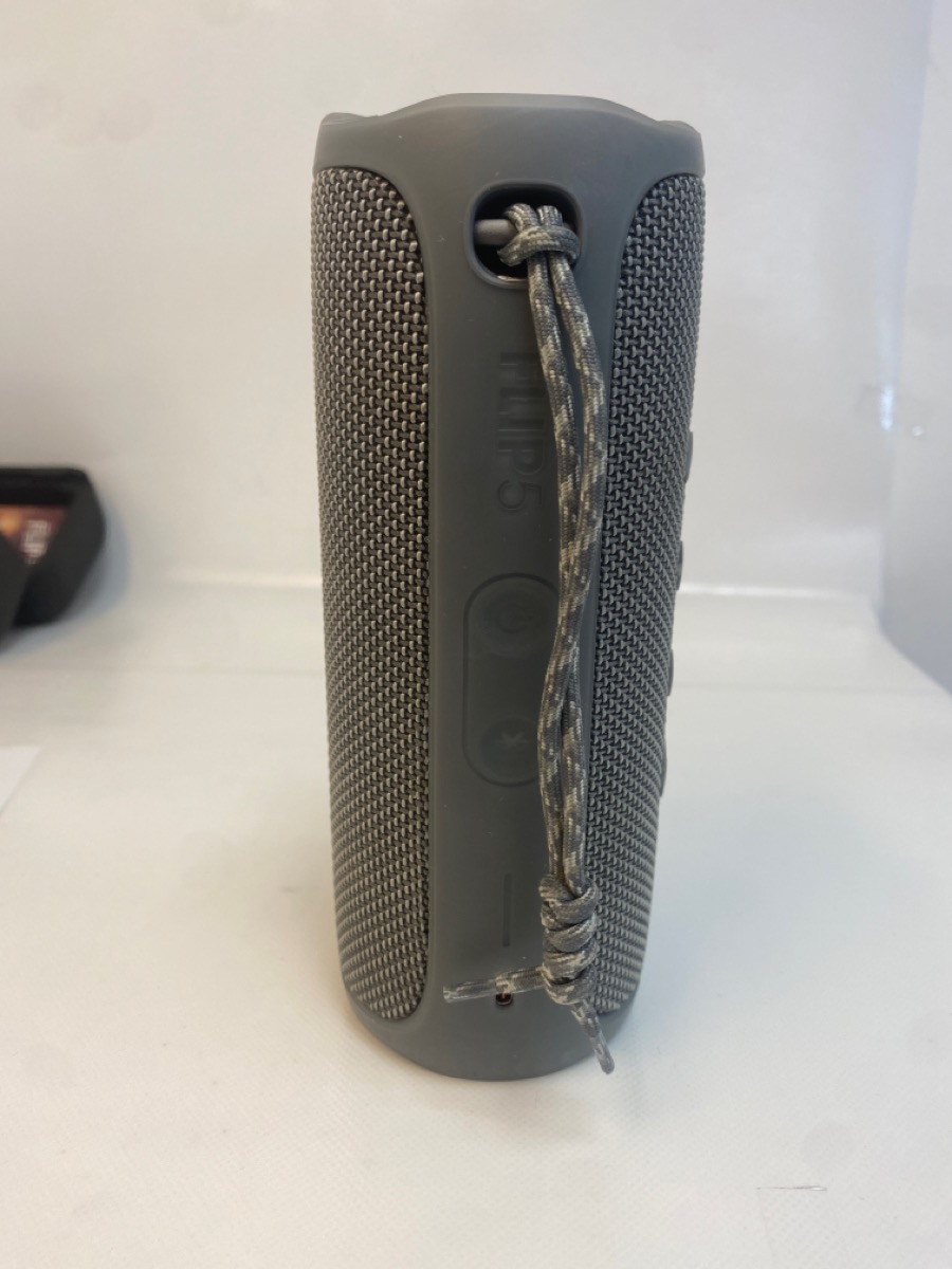 JBL FLIP 5 BLUETOOTH SPEAKER Like New Capitol City Pawn & Jewelry