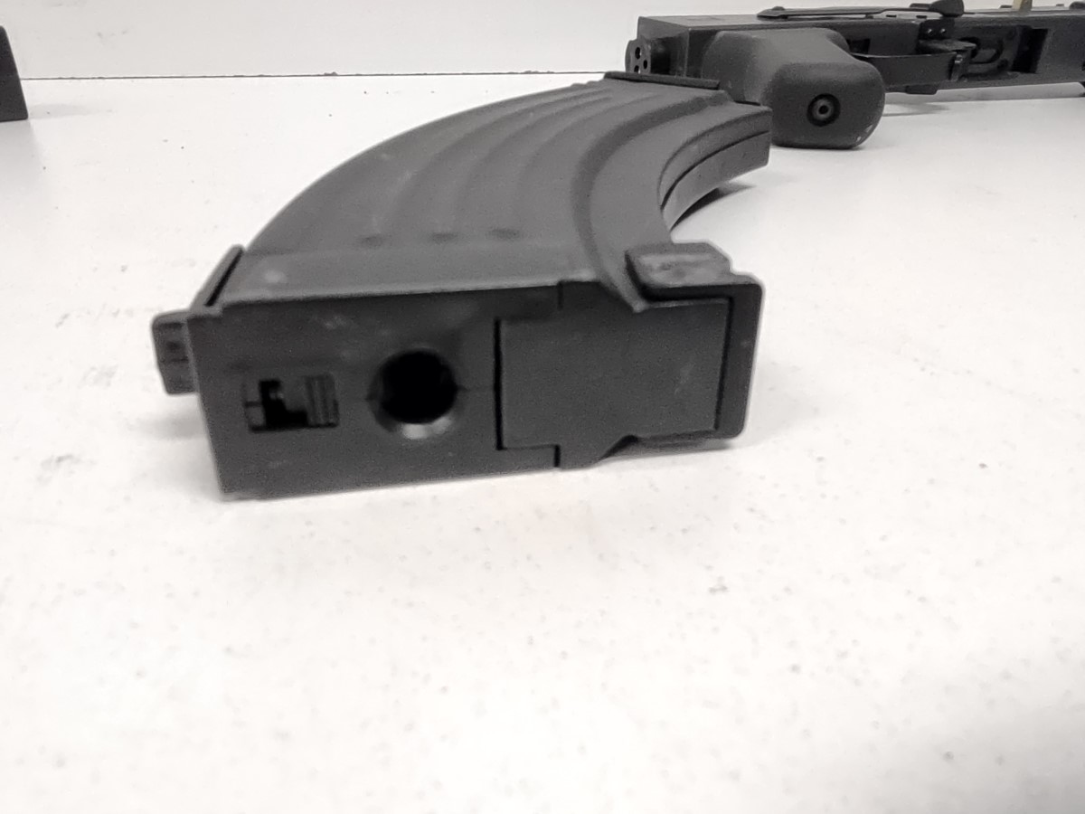 Crosman Pulse R76 Airsoft Rifle With One Battery & One Mag