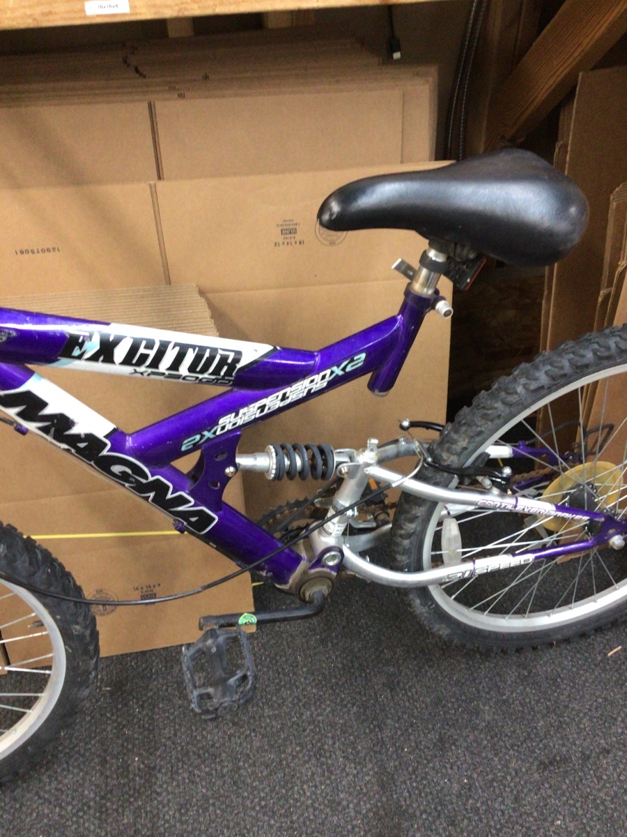 MAGNA BIKES EXCITOR MOUNTAIN BIKE Very Good Pawn 1 Spokane WA