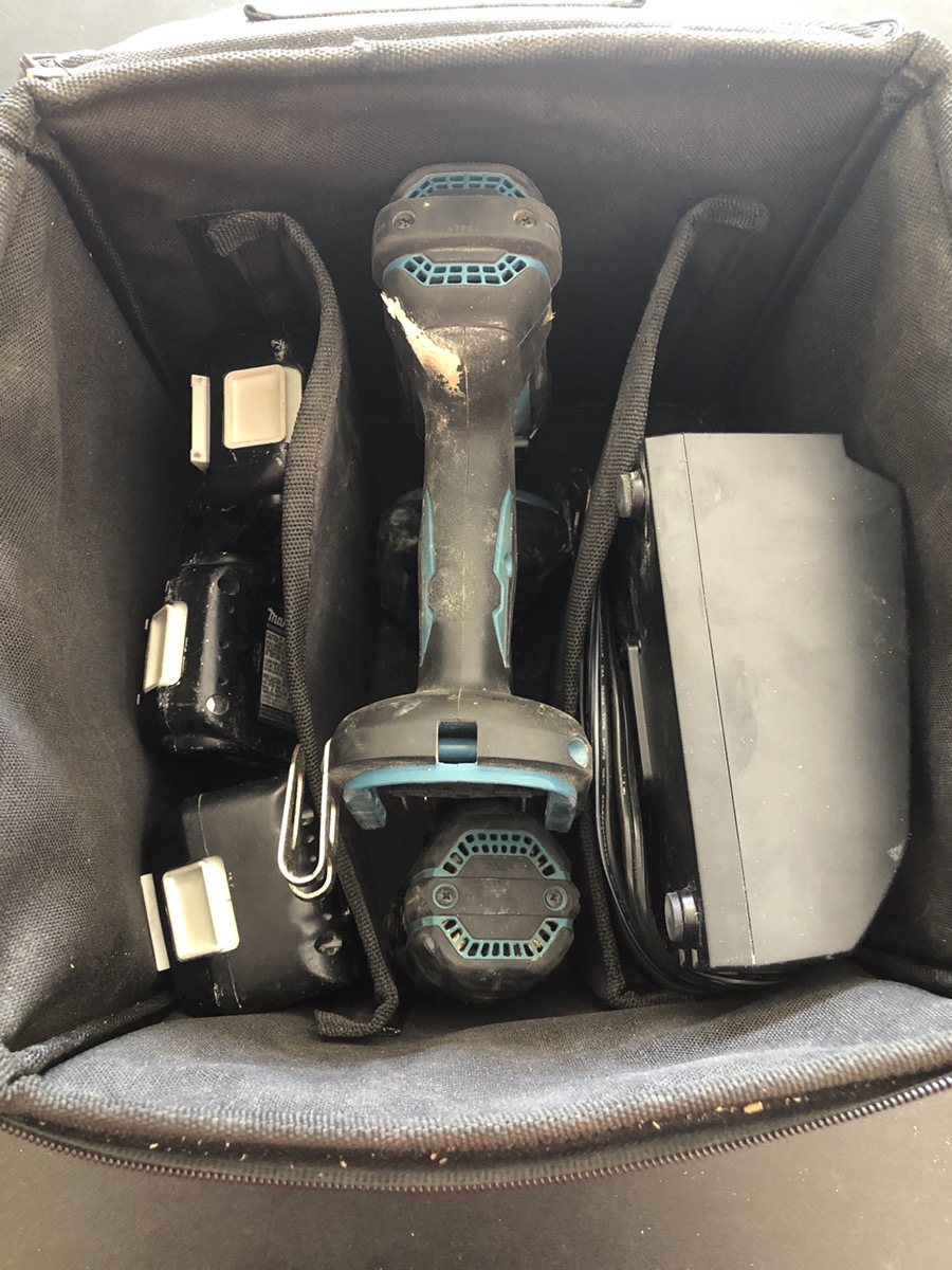 MAKITA XDT11 COMPACT DRIVER XFD10 DRILL DRIVER COMBO KIT Like New Buya