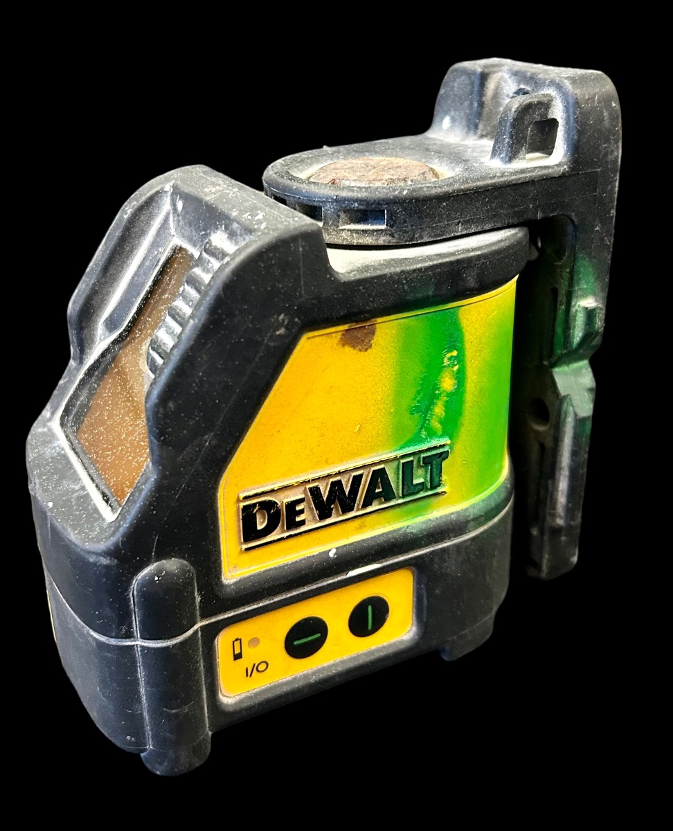 DEWALT DW088CG GREEN SELF LEVELING CrossLine Laser LeveL W/ CASE Good Idaho Pawn & Gold