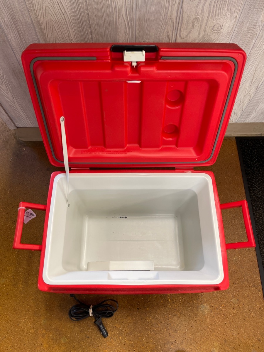 VINTAGE COLEMAN MARLBORO THERMOELECTRIC COOLER Good Buya