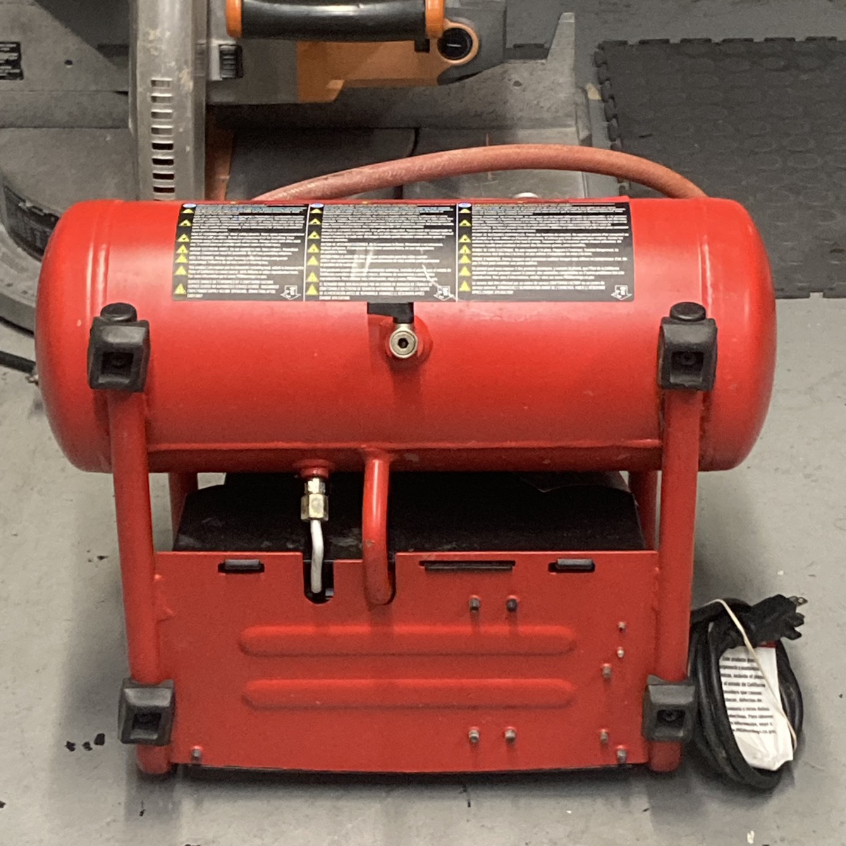 Craftsman 2Gallon Portable Electric Hot Dog Air Compressor Very Good