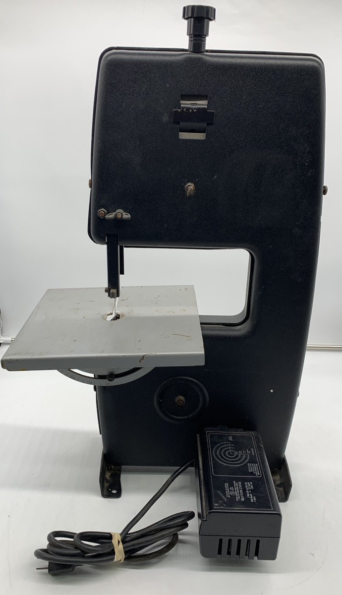 Black & Decker Black Benchtop 7 1/2" Power Band Saw Tool Good Buya