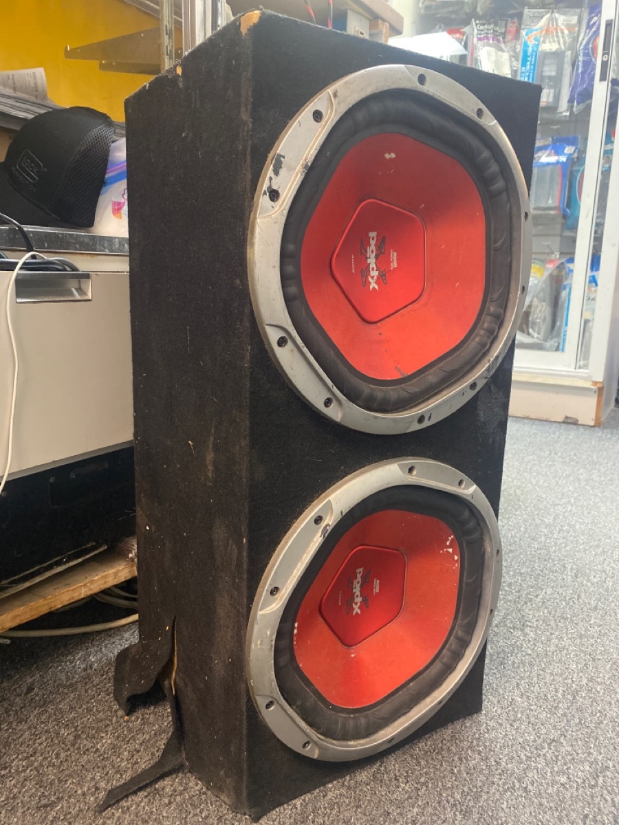 SONY XPLOD 1200W SPEAKER **IN STORE PICK UP ONLY** Acceptable Buya