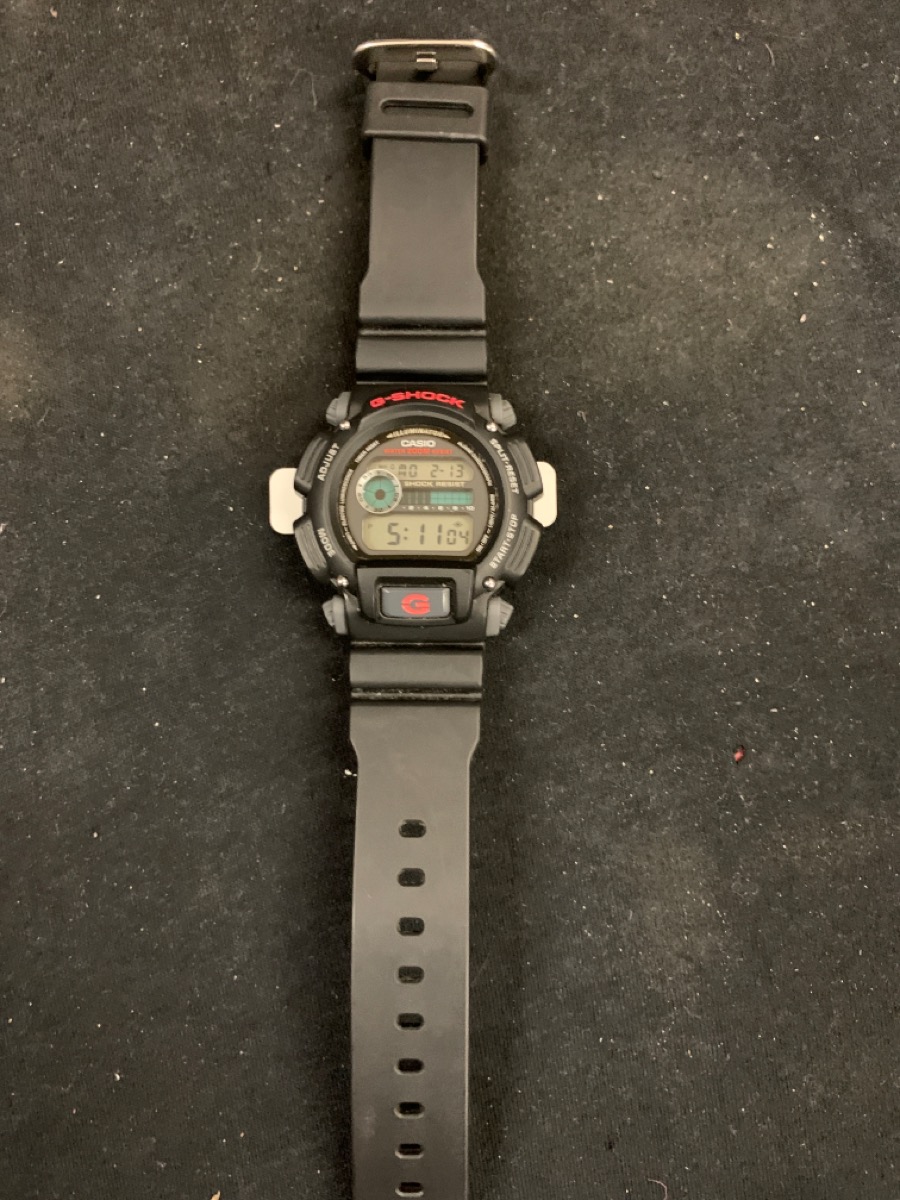CASIO Gent's Wristwatch G SHOCK 3232 Very Good Buya
