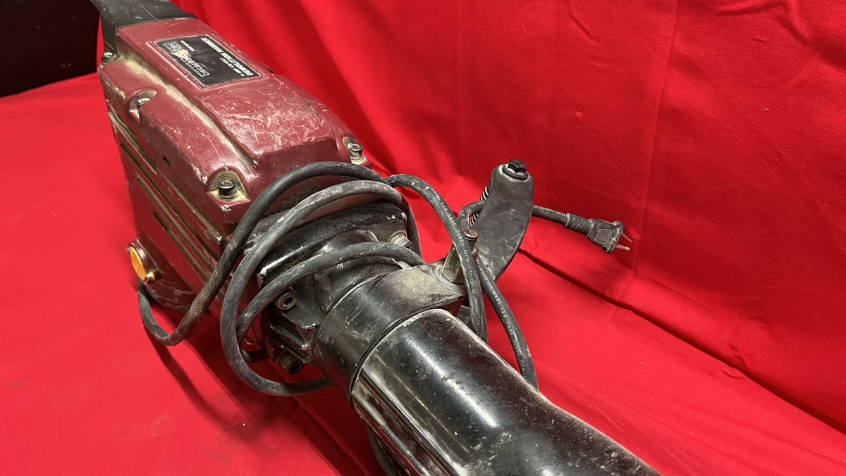 Chicago Electric 11 Amp 120 Volt Demolition Hammer (68150) Acceptable