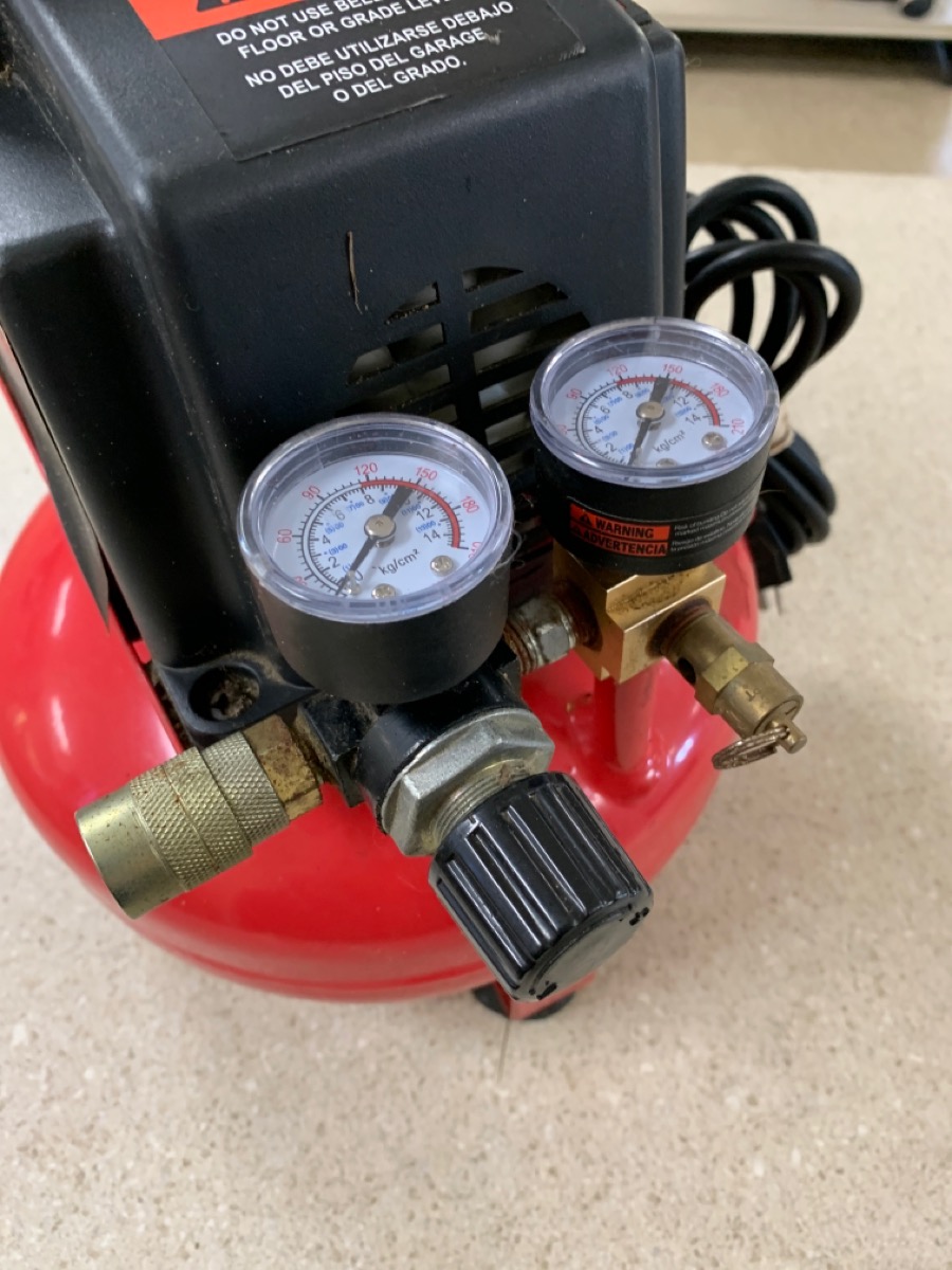 HYPER TOUGH HT031701B 1 GALLON AIR COMPRESSOR Acceptable Buya