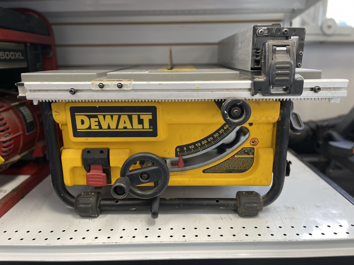 DEWALT Dwe7480 10 in. 15 Amp SitePro Compact Jobsite Table Saw Good Buya