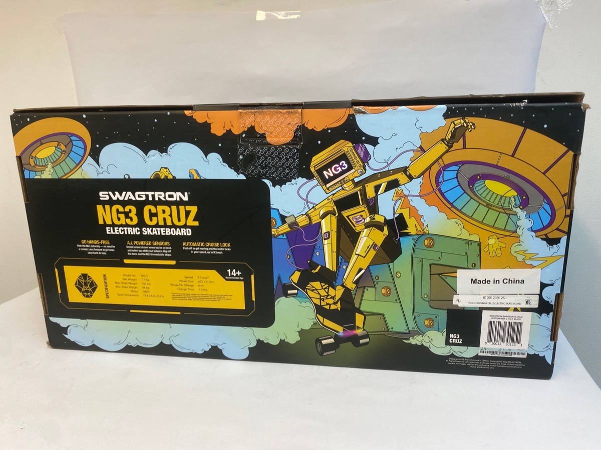 SWAGTRON Swagskate NG3 CRUZ ELECTRIC SKATEBOARD 9.3MPH 150 lbs MAX 6