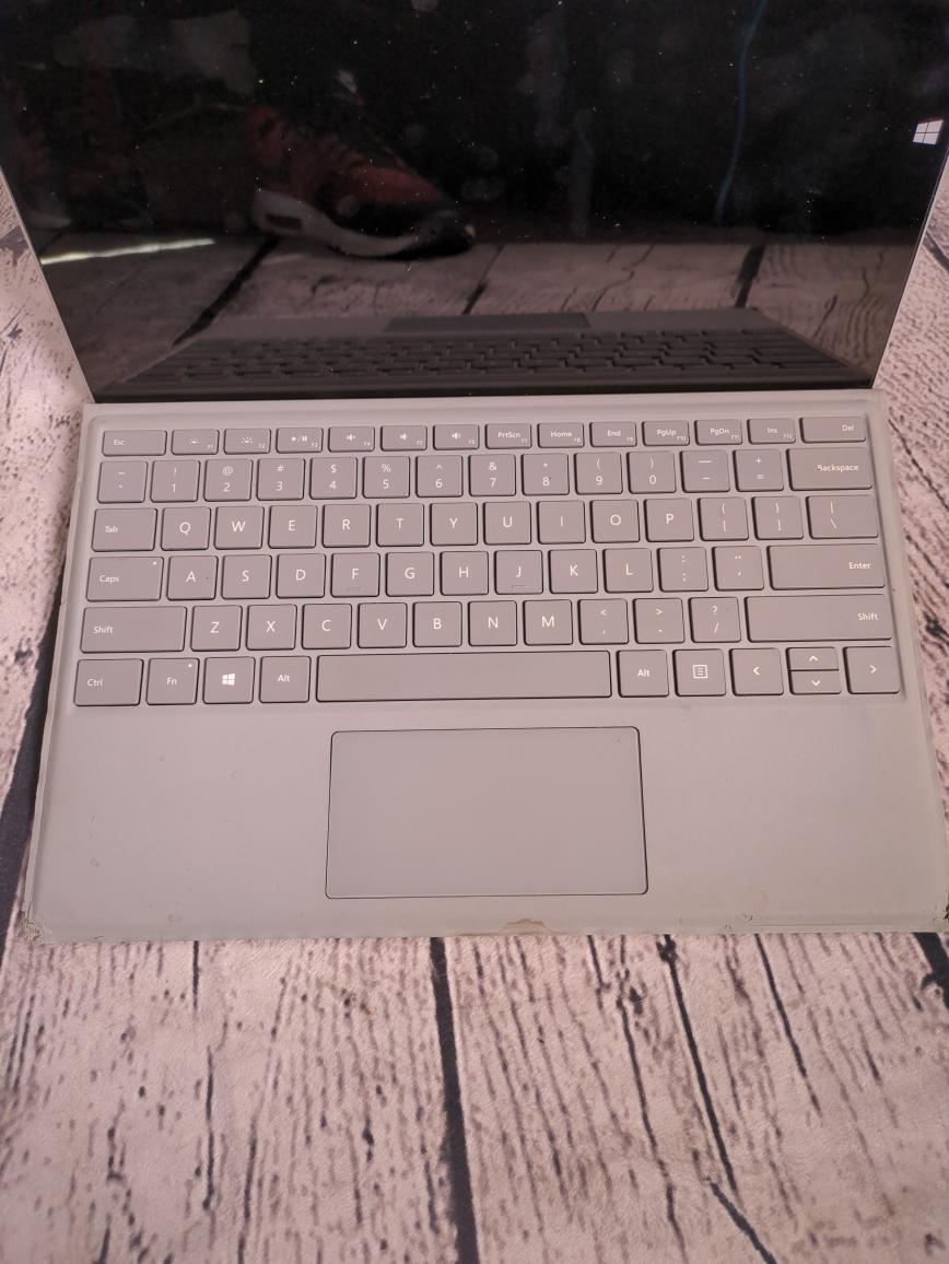 MICROSOFT SURFACE LAPTOP GO 1943 Good Buya
