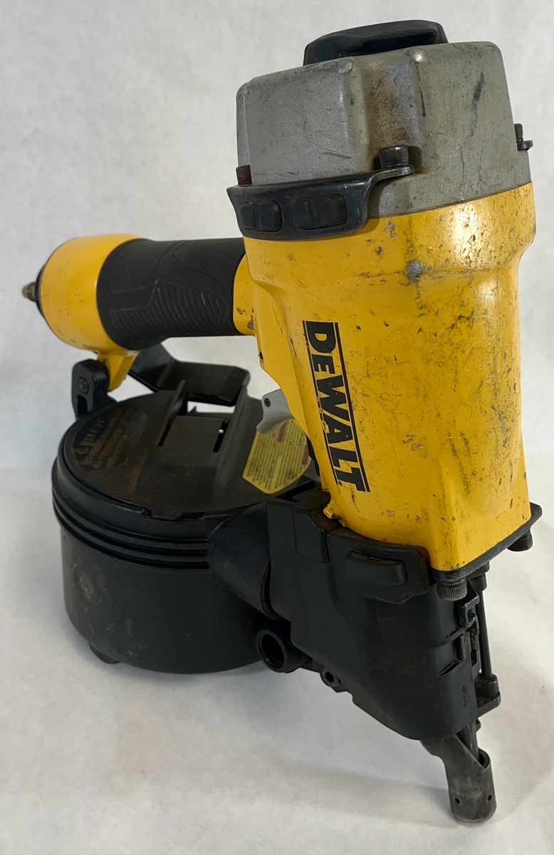 DEWALT DW66C1 Coil Siding/Fencing Nailer Very Good Heartland