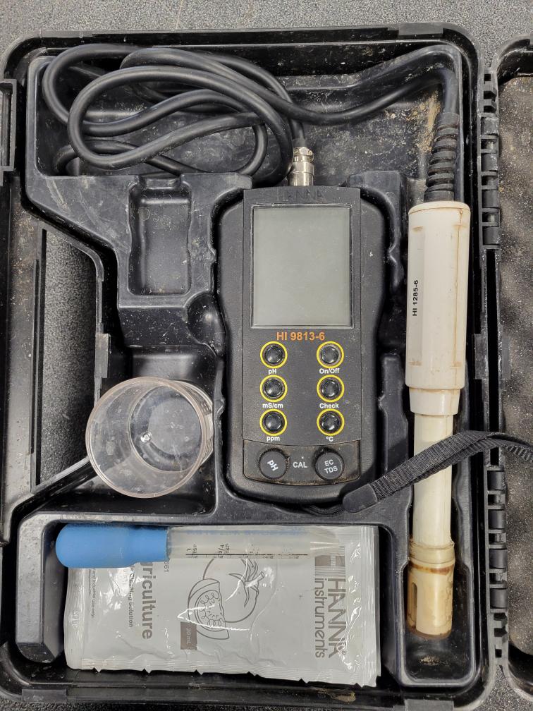 Hanna Inst HI 98136N Waterproof pH/EC/TDS Temperature Meter Clean and