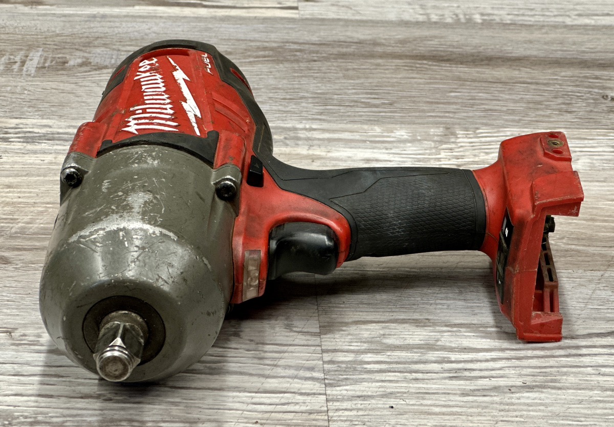 Milwaukee 276320 M18 Fuel 1/2" High Torque Impact Wrench Good Buya