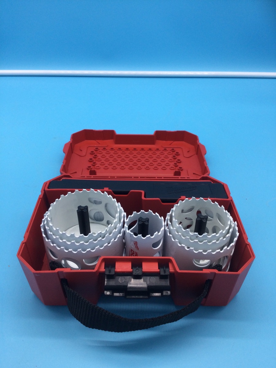 Milwaukee 11PC Hole Saw Kit Model 49-22-4020 Used